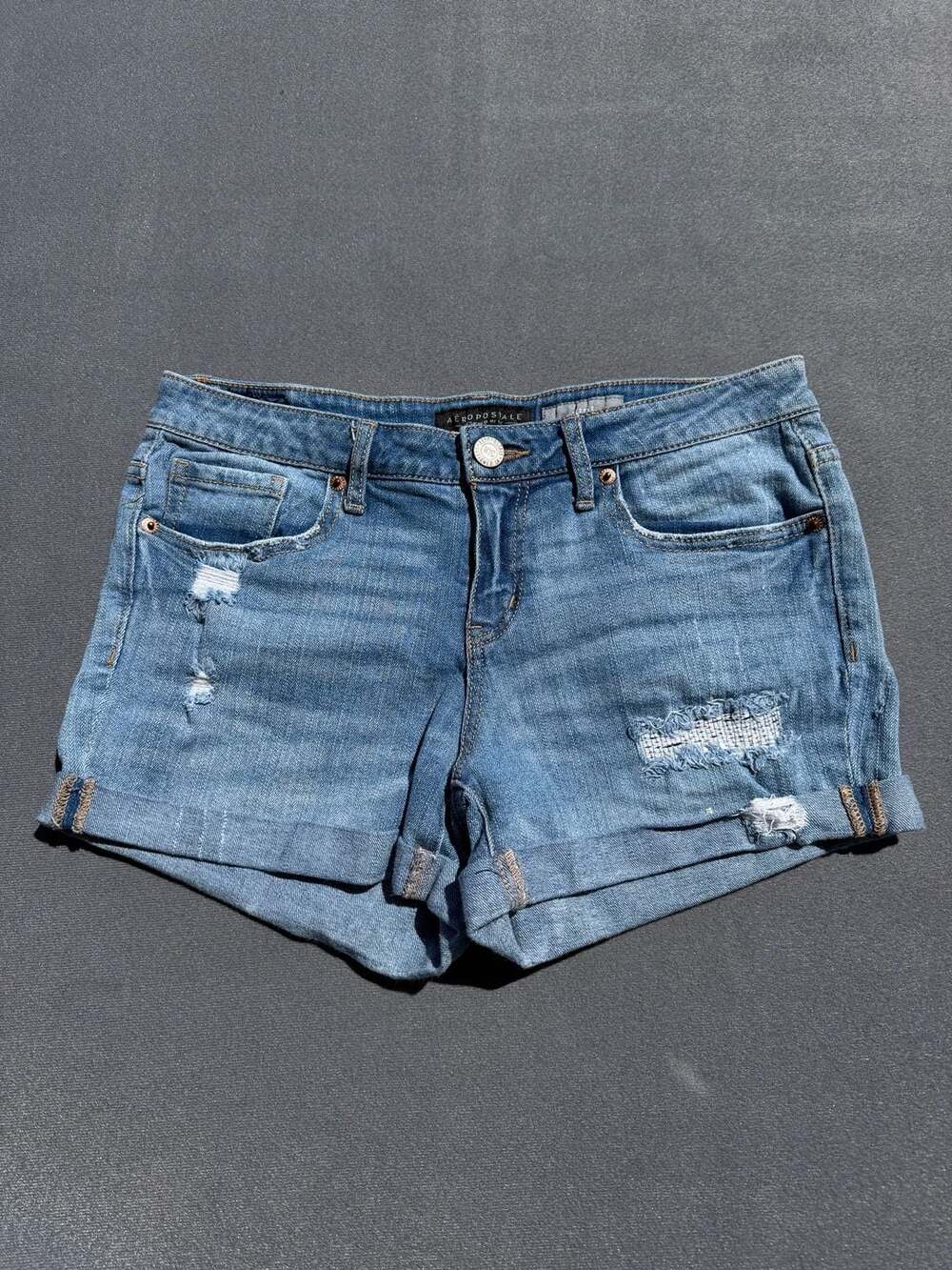 Aeropostale Women's Distressed Cuffed Denim Shorts Size 6